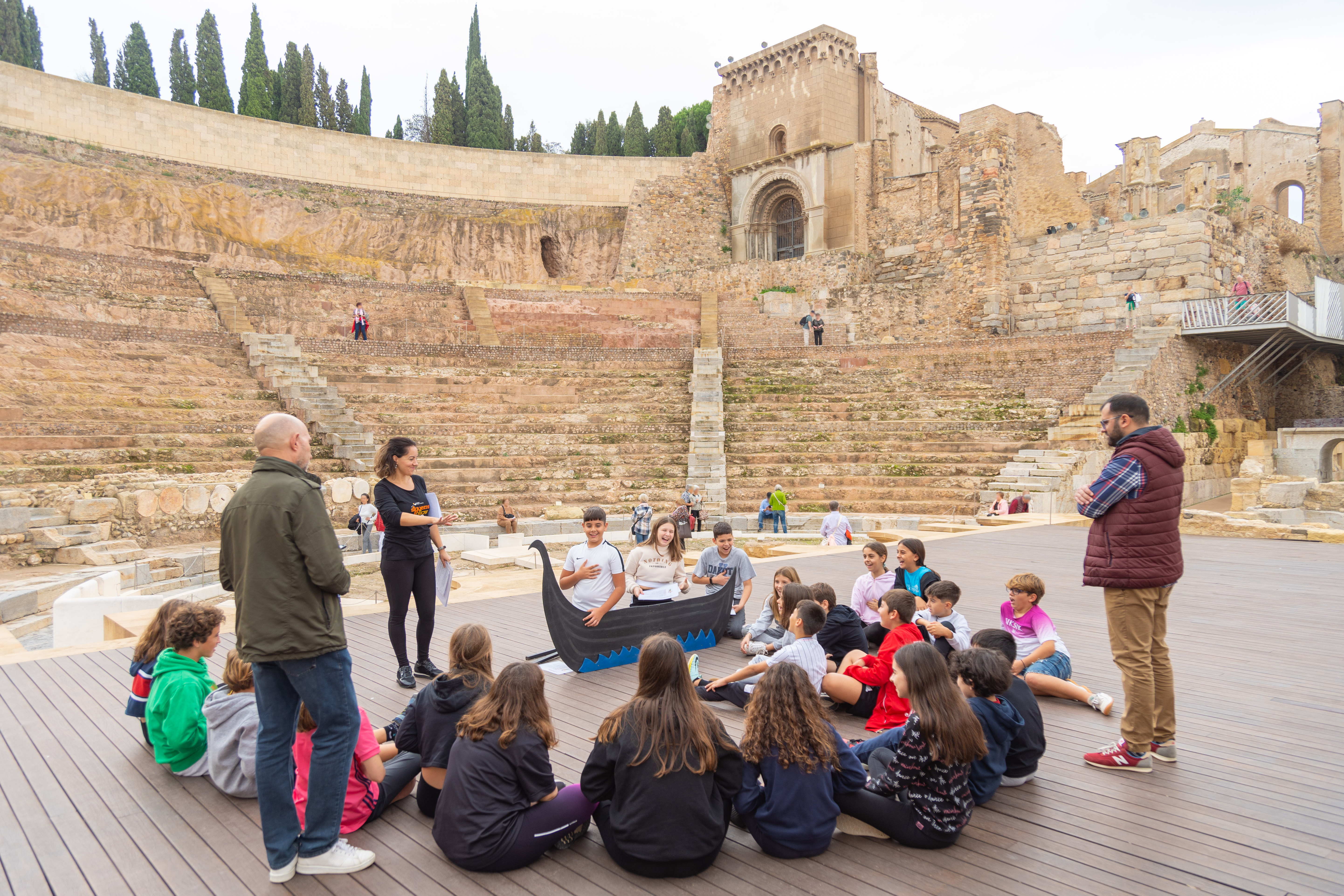 teatro romano con niños