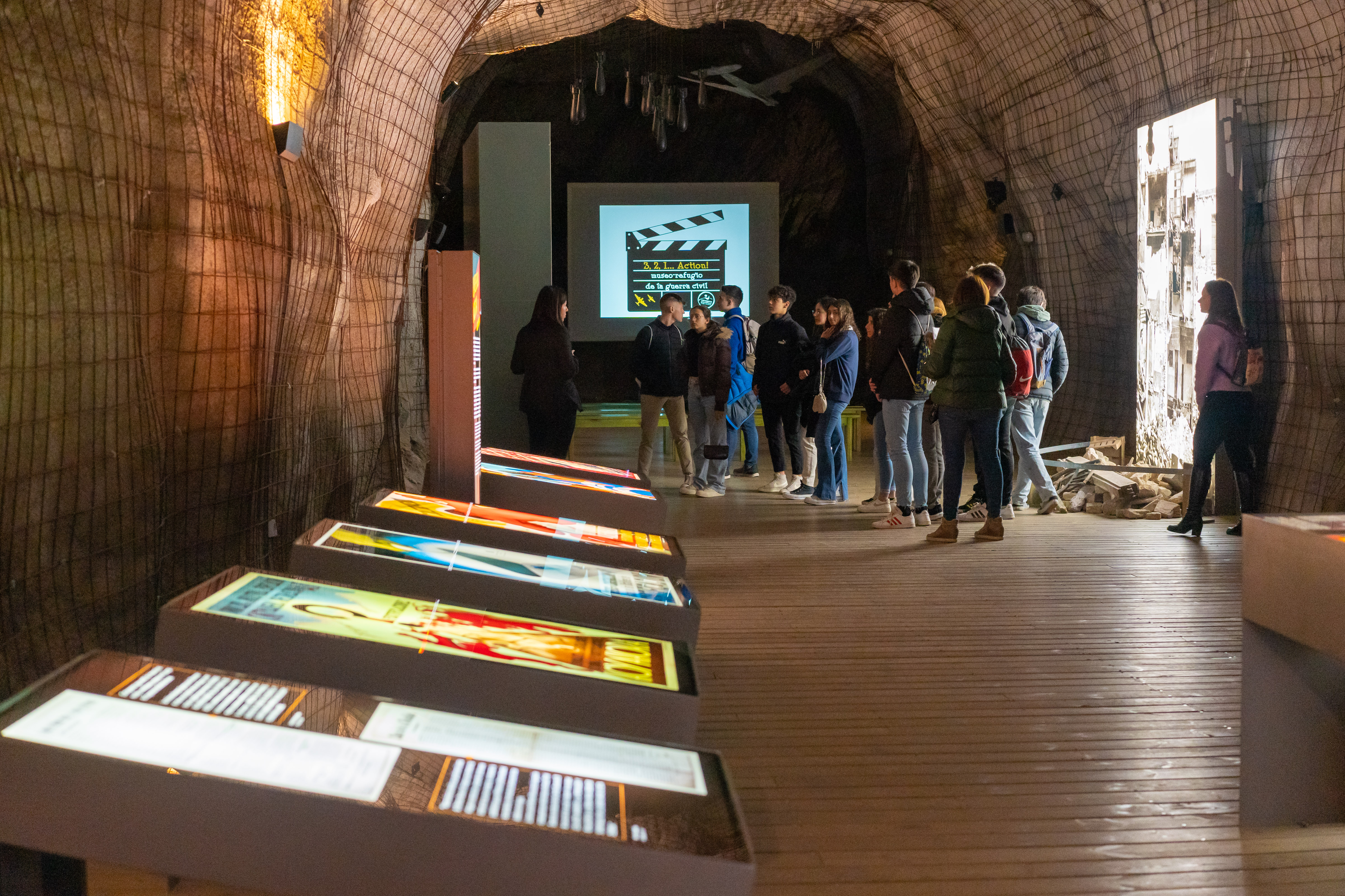 TALLER DE CINE 3,2,1...ACCION! en el Refugio de la Guerra Civil. DIA INTERNACIONAL DE LA FAMILIA. 