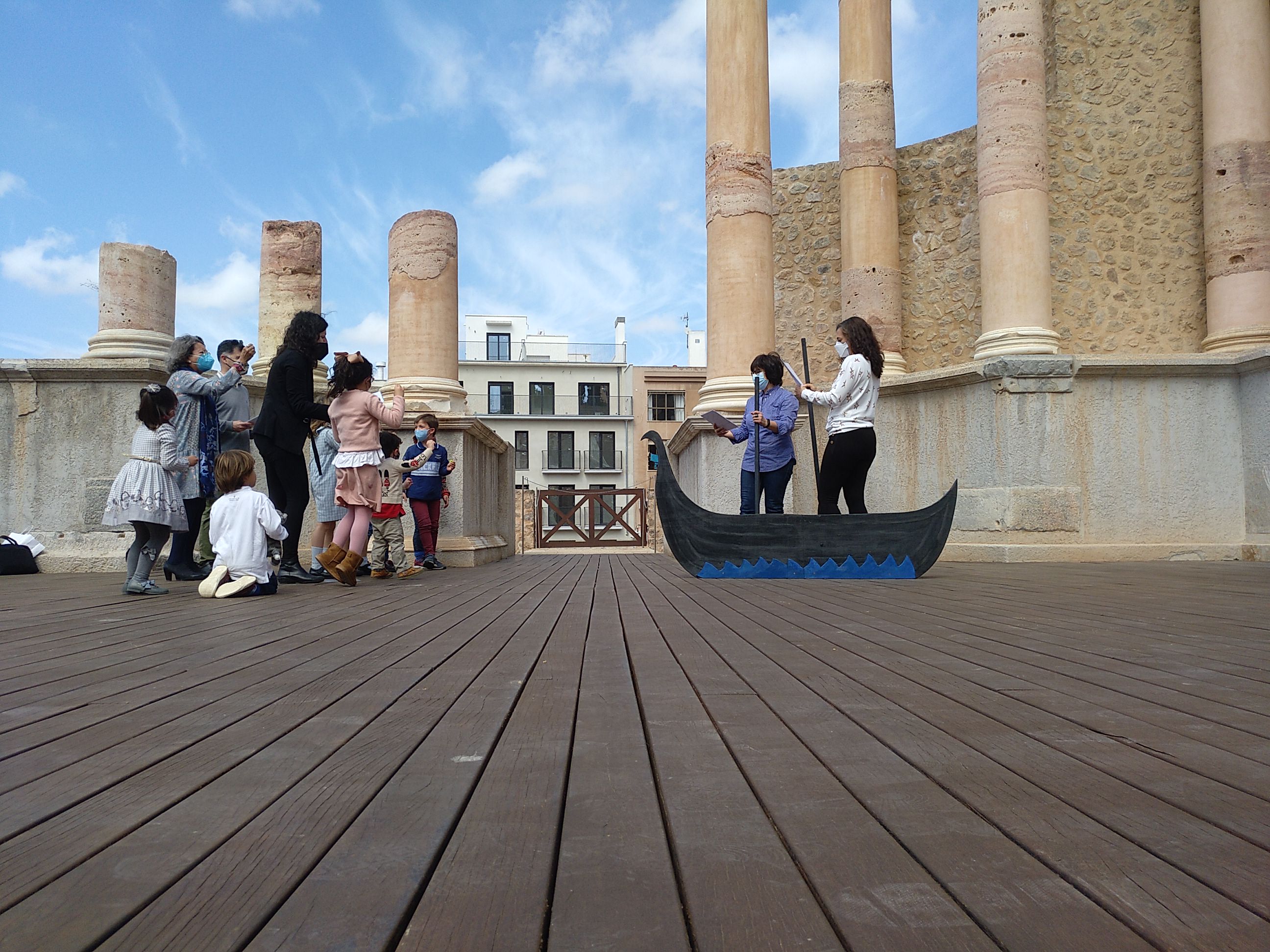 TALLER DIONISIO, EL TEATRO Y MUCHO MAS en el Museo del Teatro Romano. DIA INTERNACIONAL DE LA FAMILIA. 